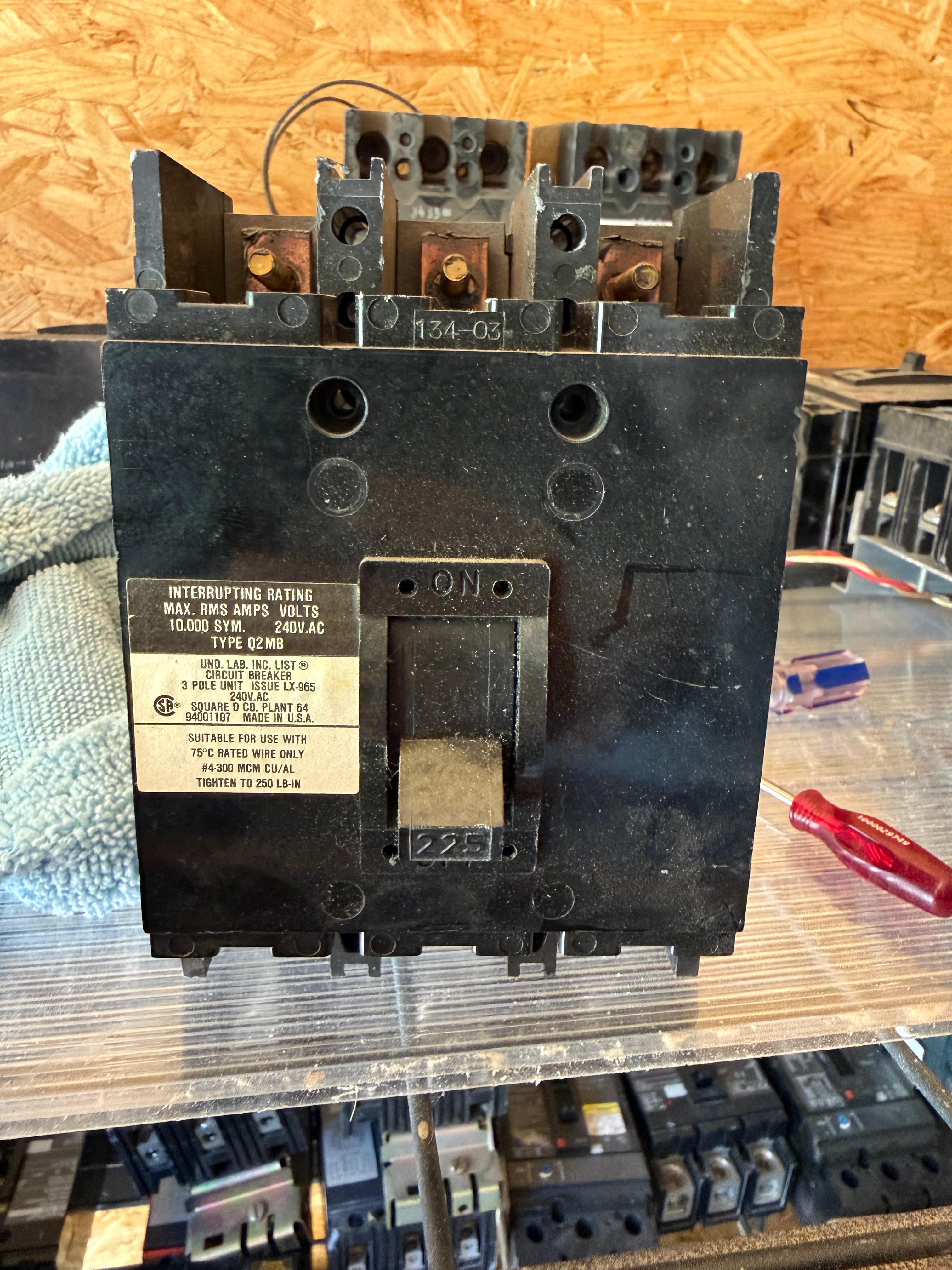 Square D 225A Q2M32255700