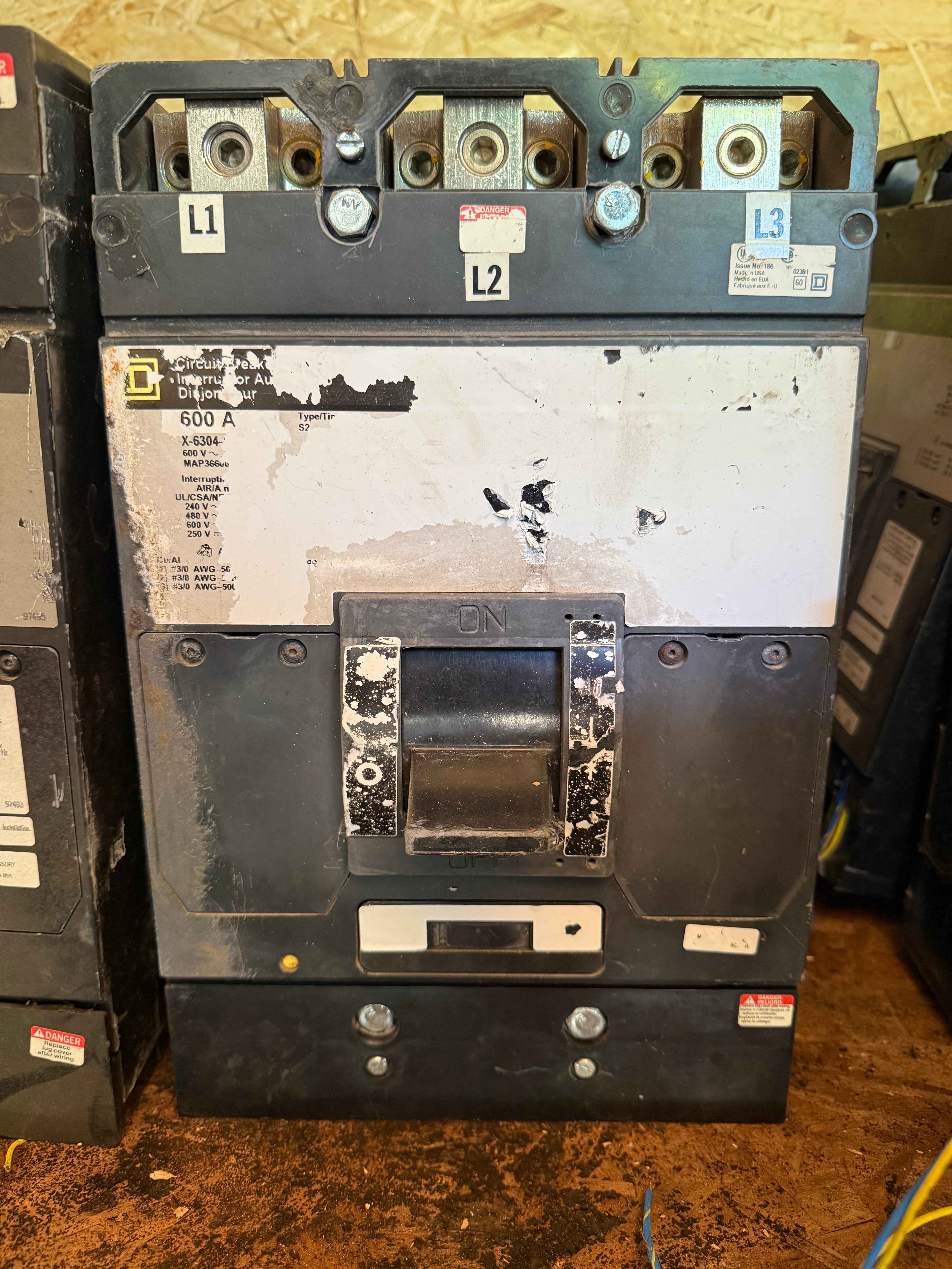 Square D 600A x6304